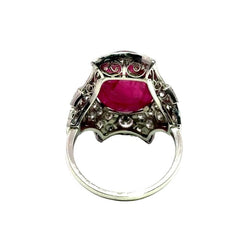 Bague Entourage en or platine, rubis et diamants - Castafiore