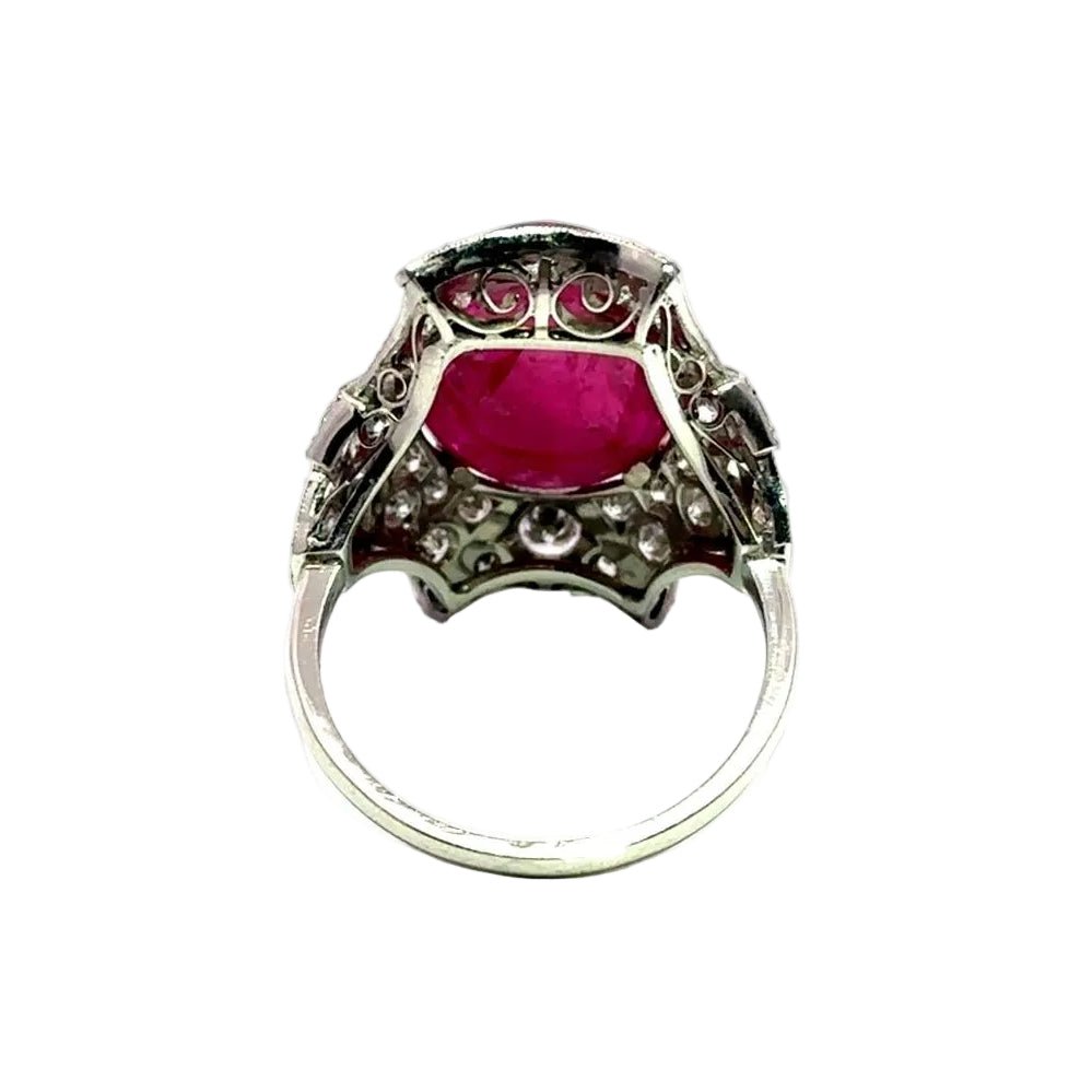 Bague Entourage en or platine, rubis et diamants - Castafiore