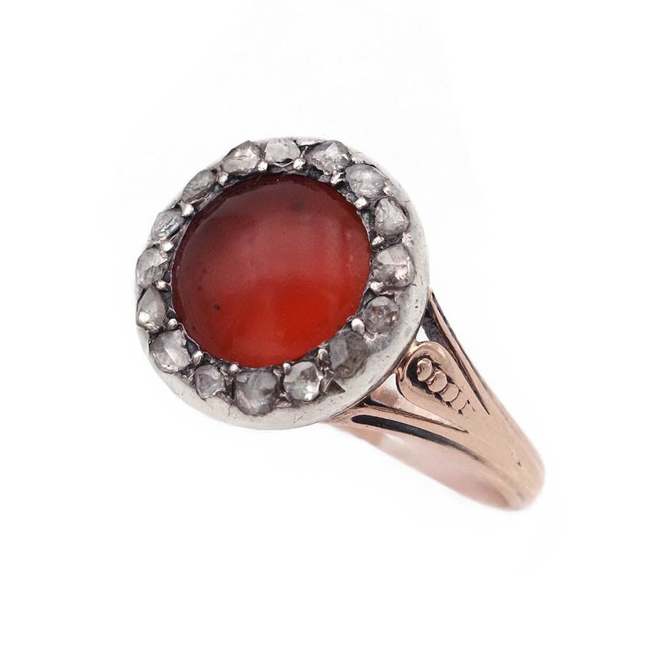 Bague Entourage en or rose, argent, cornaline et diamants - Castafiore