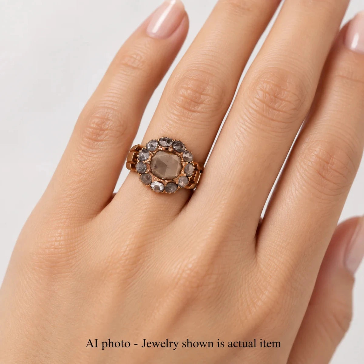 Bague Entourage en or rose et diamants - Castafiore