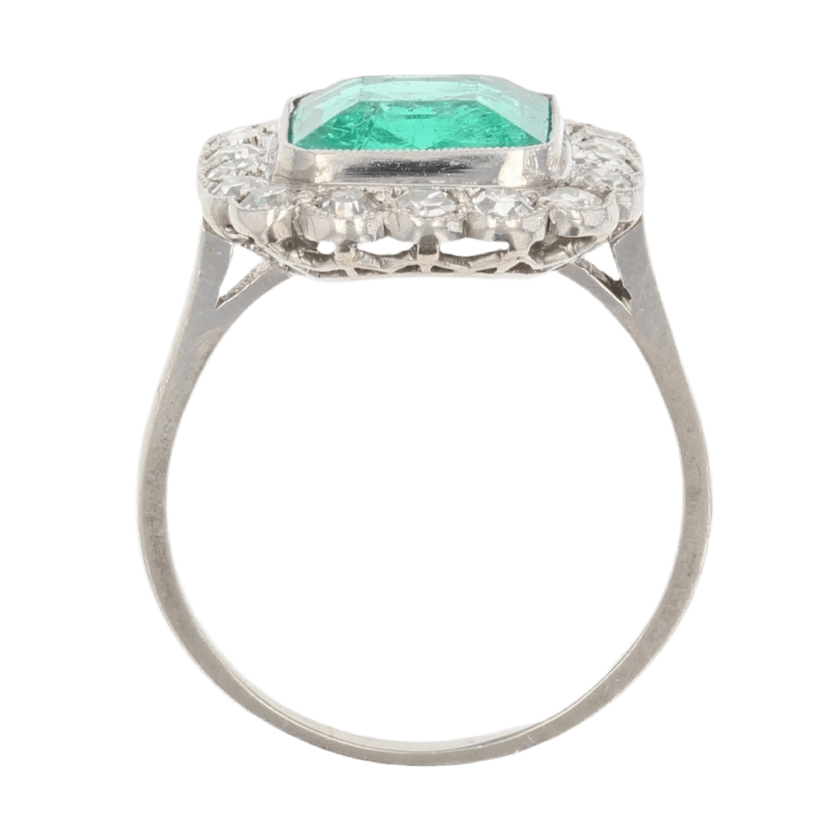 Bague Entourage en platine, émeraude et diamants - Castafiore