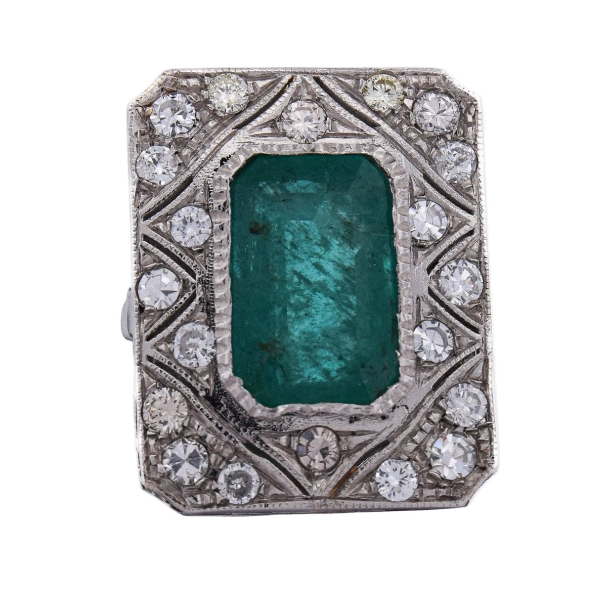 Bague Entourage en platine, émeraude et diamants - Castafiore