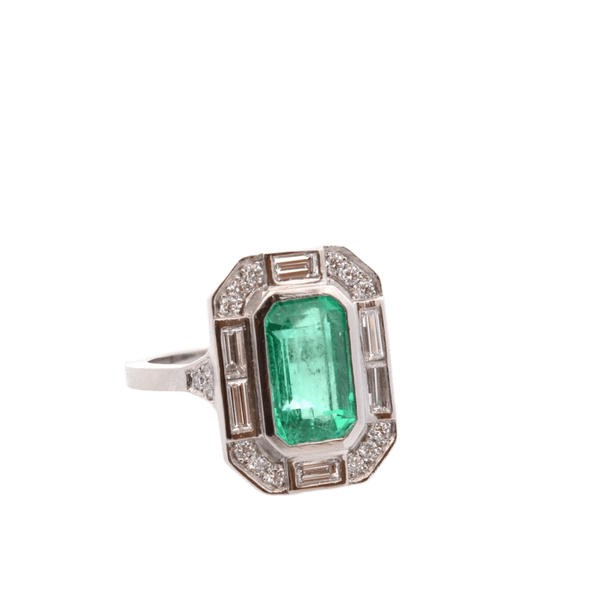 Bague Entourage en platine, émeraude et diamants - Castafiore