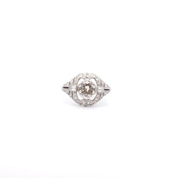 Bague Entourage en platine et diamants - Castafiore