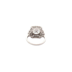 Bague Entourage en platine et diamants - Castafiore