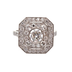 Bague Entourage en platine et diamants - Castafiore