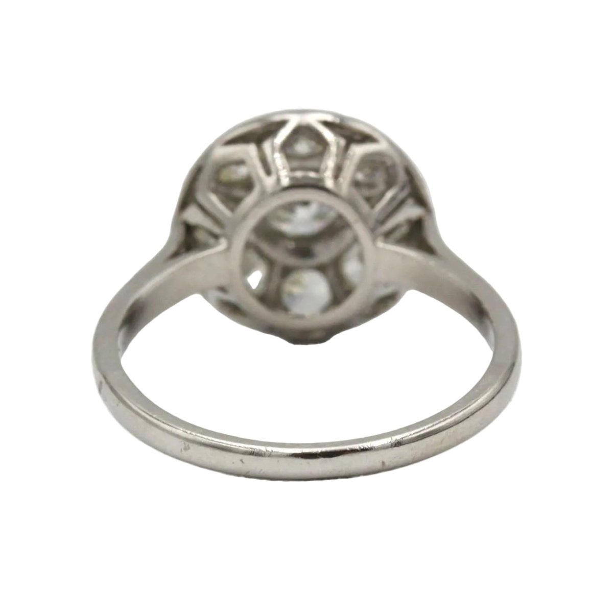 Bague Entourage en platine et diamants - Castafiore