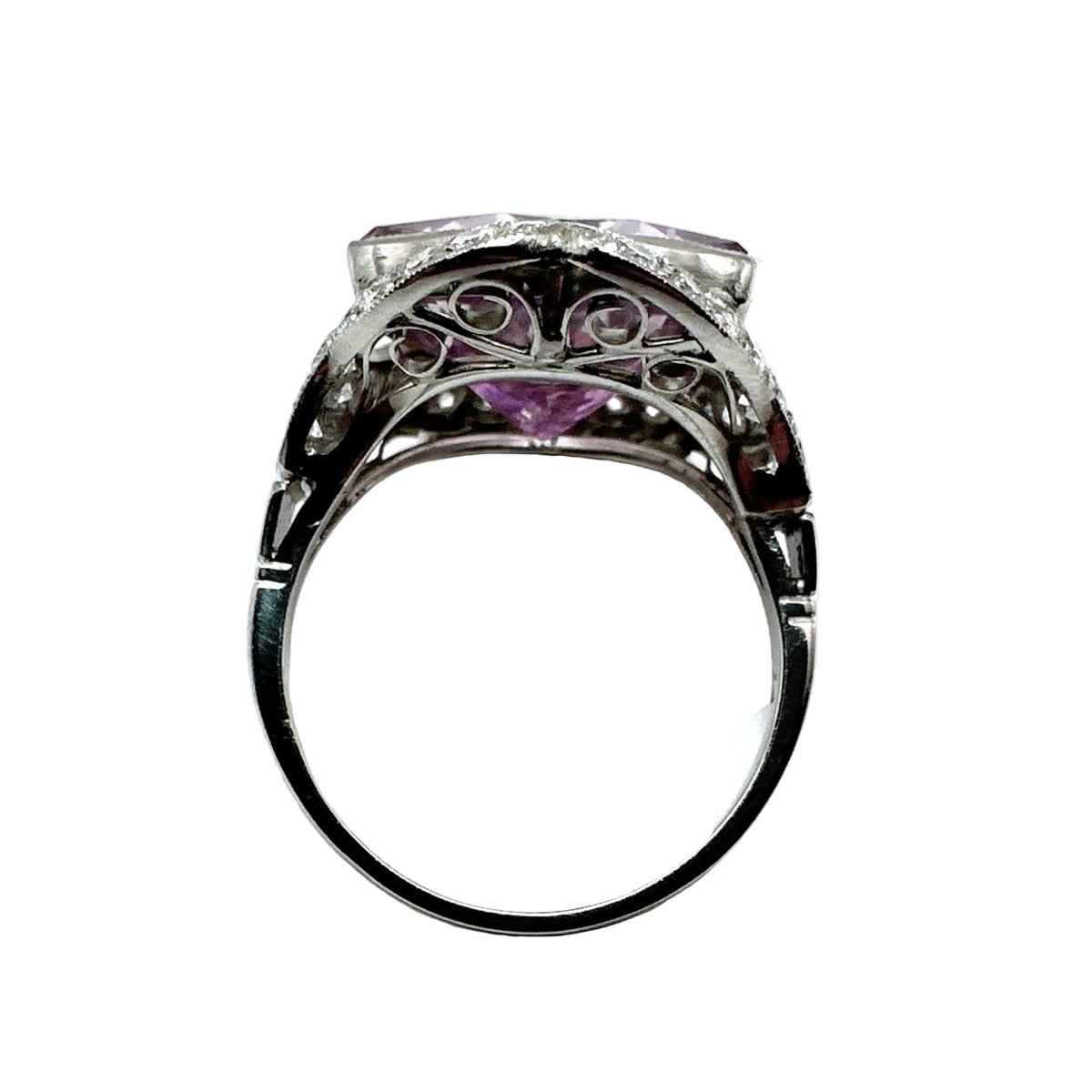 Bague Entourage en platine, kunzite rose - lilas, et diamants - Castafiore