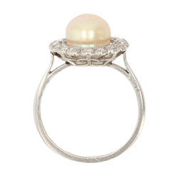 Bague Entourage en platine, perle et diamants - Castafiore