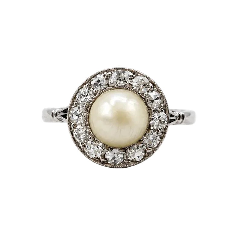 Bague Entourage en platine, perle et diamants - Castafiore