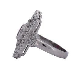 Bague Entourage en platine, rubis et diamants - Castafiore
