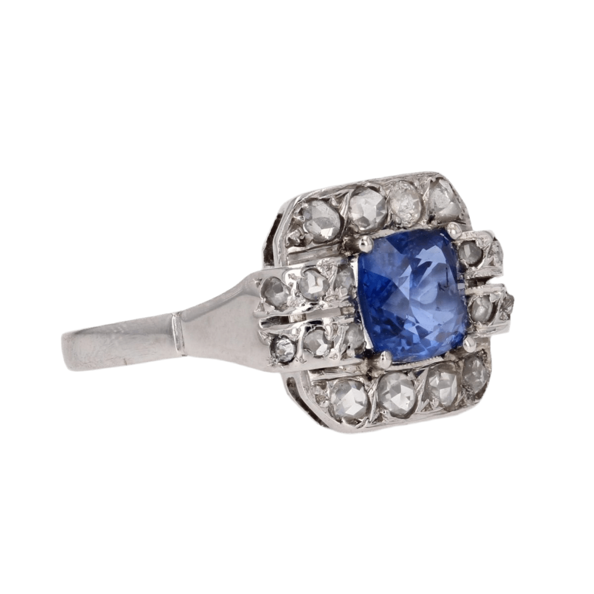 Bague Entourage en platine, saphir et diamants - Castafiore