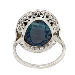Bague Entourage en platine, saphir et diamants - Castafiore