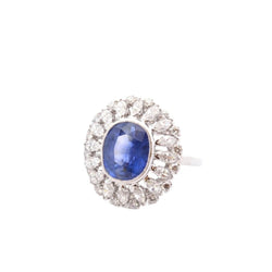 Bague Entourage en platine, saphir et diamants - Castafiore