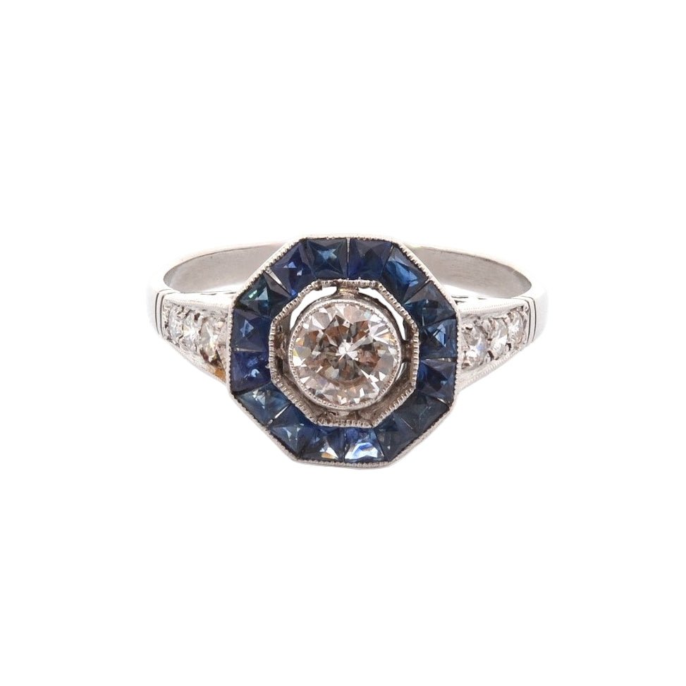 Bague Entourage en platine, saphirs, et diamants - Castafiore