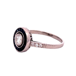 Bague Entourage en platine, saphirs et diamants - Castafiore