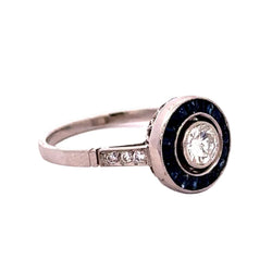 Bague Entourage en platine, saphirs et diamants - Castafiore