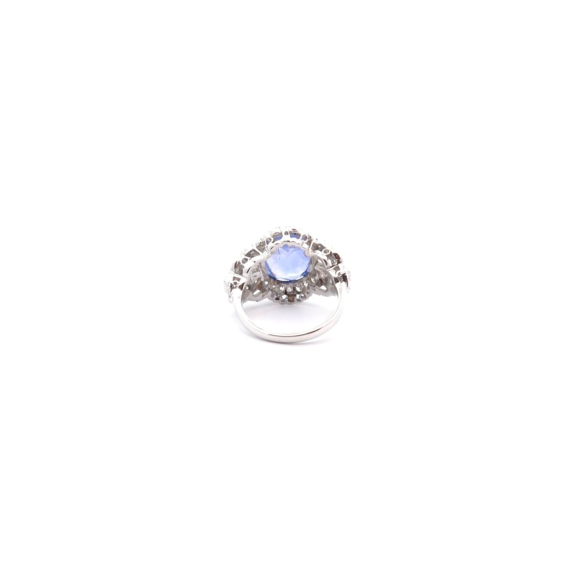Bague Entourage en platine, saphirs et diamants - Castafiore