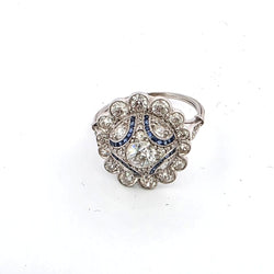 Bague Entourage en platine, saphirs et diamants - Castafiore