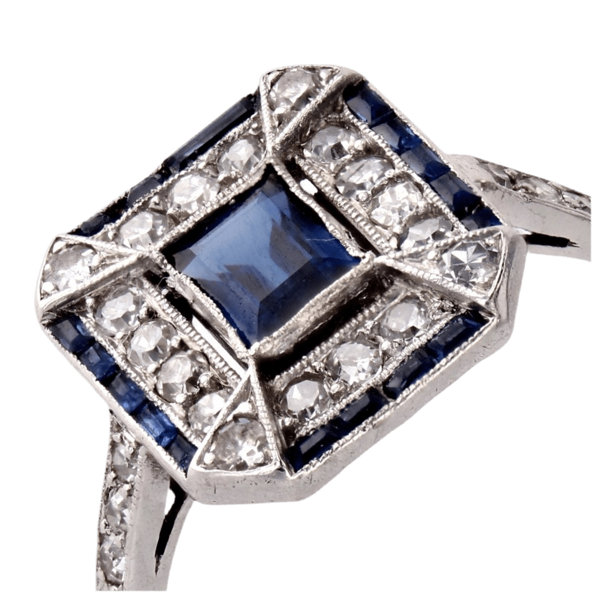 Bague Entourage en platine, saphirs et diamants - Castafiore