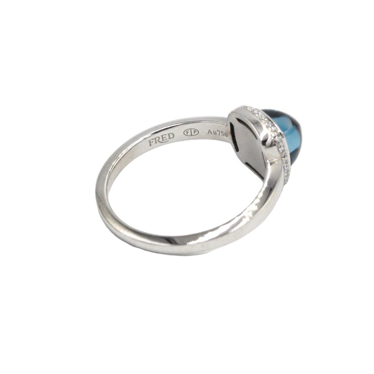 Bague Entourage FRED "Pain de sucre" en or blanc, topaze et diamants - Castafiore