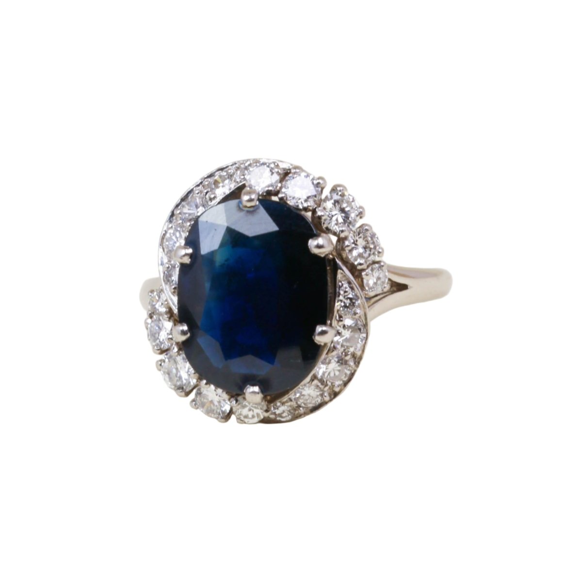 Bague Entourage MAUBOUSSIN en platine, saphir et diamants - Castafiore