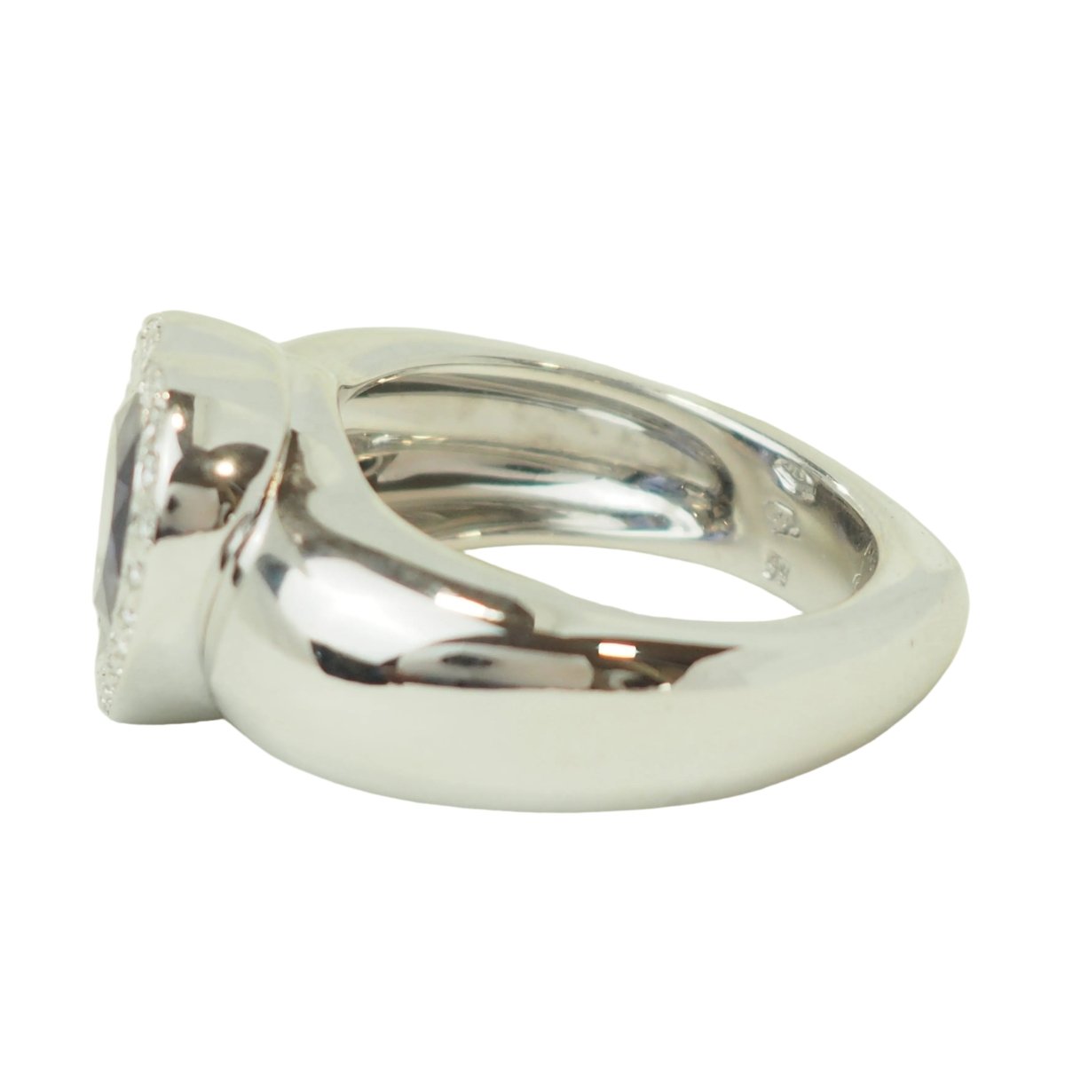 Bague Entourage POIRAY en or blanc, tanzanite et diamants - Castafiore