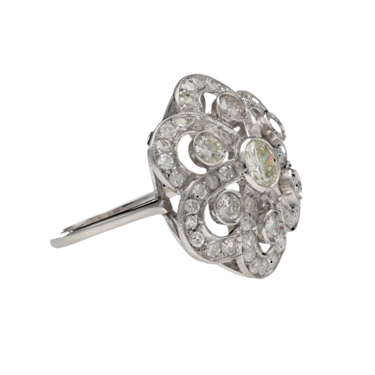 Bague entourage vers 1970 en or gris 18k avec 2,0 Cts de Diamants.K - VS. Taille 53 - Castafiore