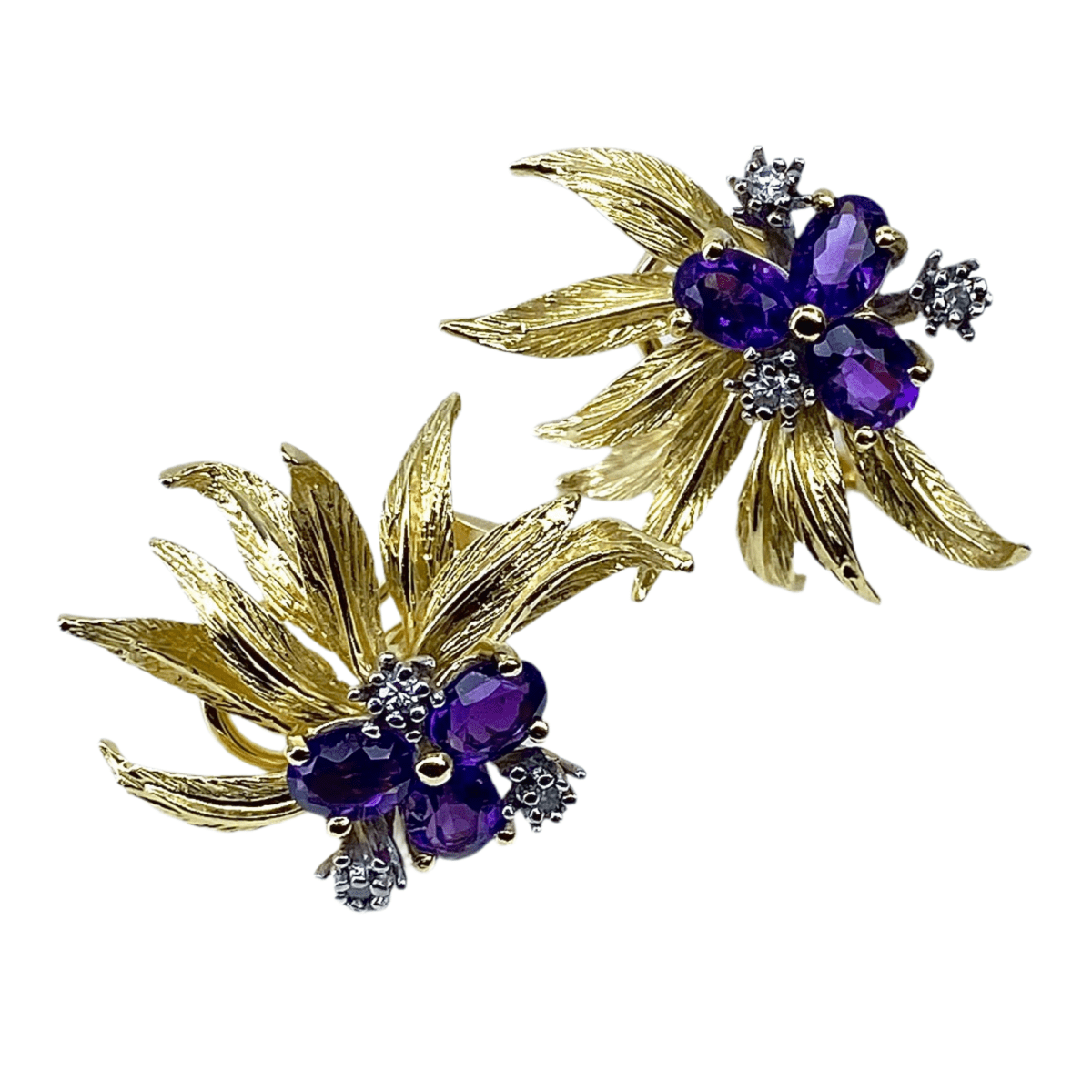 Bague et boucles d’oreilles en or jaune, améthystes et diamants - Castafiore