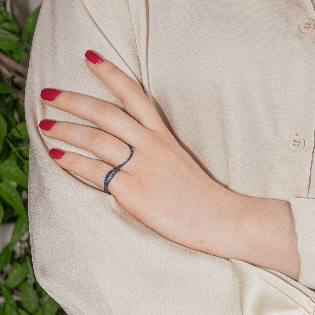 Bague ETERNAMÉ "Entrelacs" en or noir et saphirs&nbsp; - Castafiore