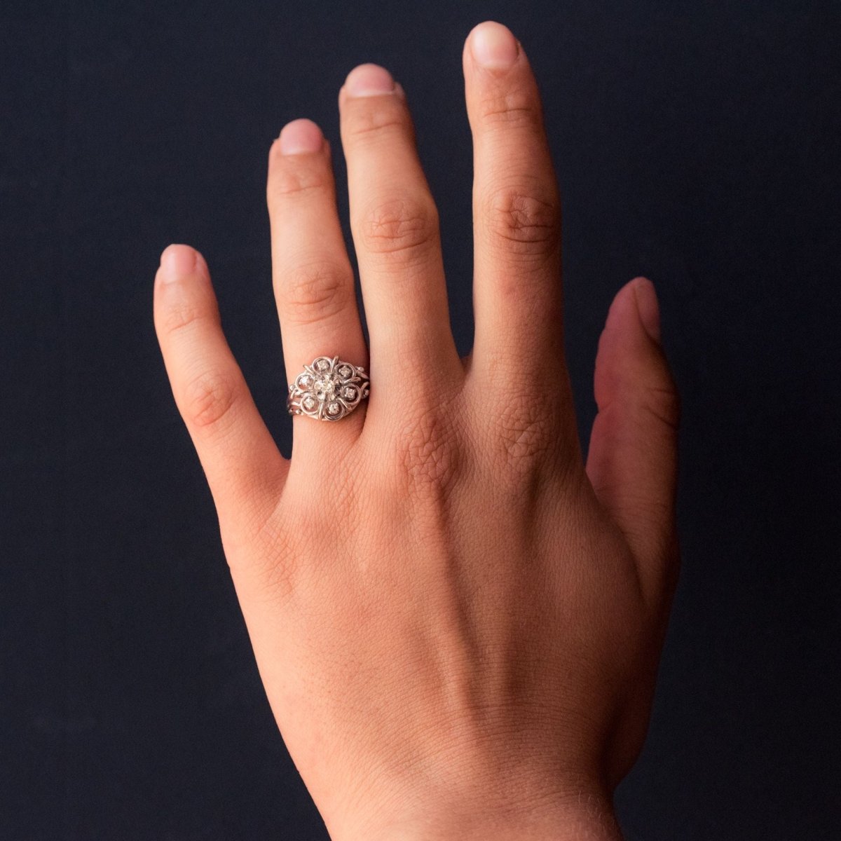 Bague fils d'or blanc et diamants - Castafiore