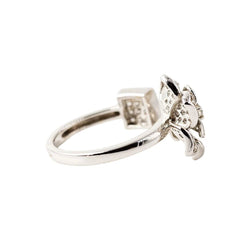 Bague Fleur en or blanc et diamants - Castafiore
