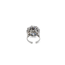 Bague fleur en or gris et saphirs - Castafiore