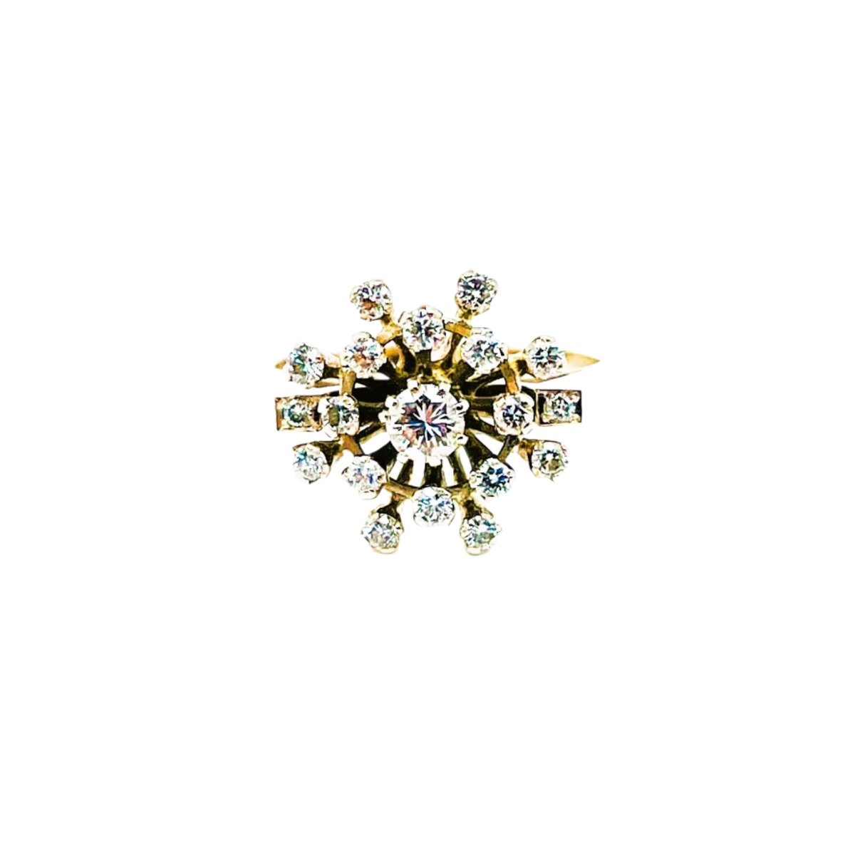 Bague fleur en or jaune et diamants - Castafiore