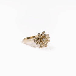 Bague fleur en or jaune et diamants - Castafiore