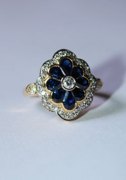 Bague Fleur or jaune saphirs diamants - Castafiore