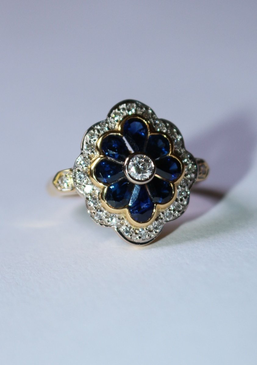 Bague Fleur or jaune saphirs diamants - Castafiore