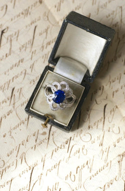 Bague Fleur Saphir de Ceylan 2.80 Cts et Diamants - Castafiore