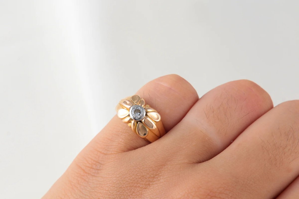 Bague fleur vintage en or et diamant taille ancienne - Castafiore