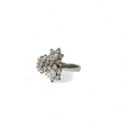 Bague "Fleurs" en or blanc et diamants - Castafiore