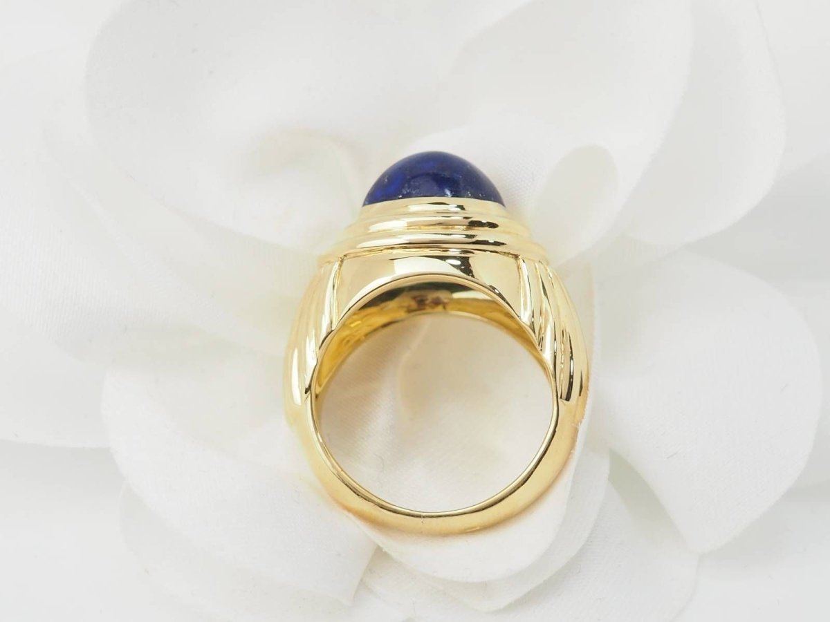 Bague godronnée en or jaune et cabochon Lapis Lazuli - Castafiore