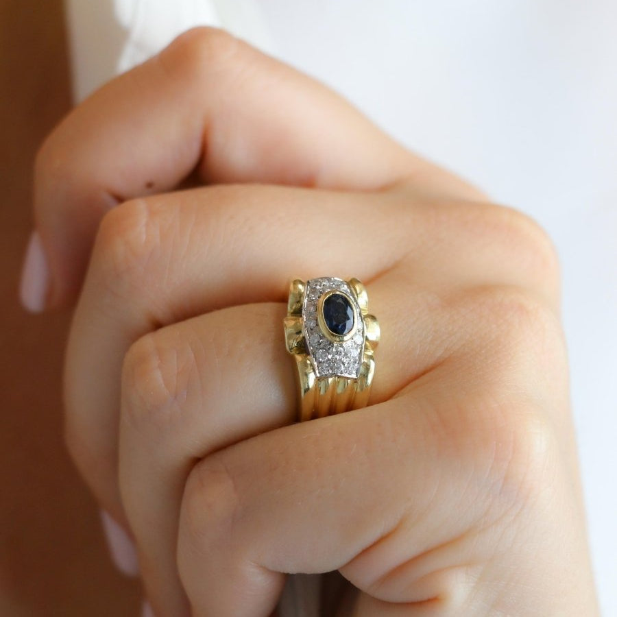 Bague godrons or jaune saphir ovale diamants - Castafiore