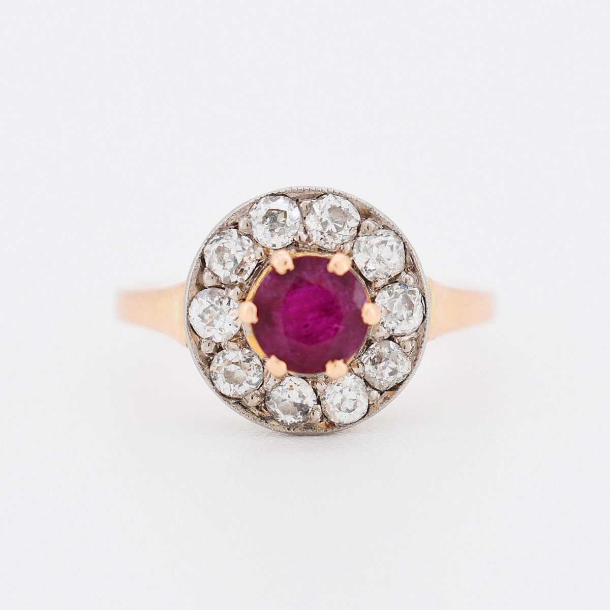 Bague Halo Ancienne Rubis et Diamants - Castafiore