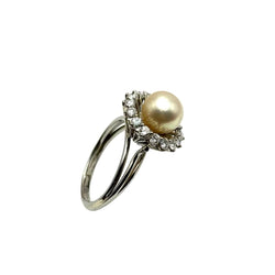 Bague Halo en on blanc, perle, et diamants - Castafiore