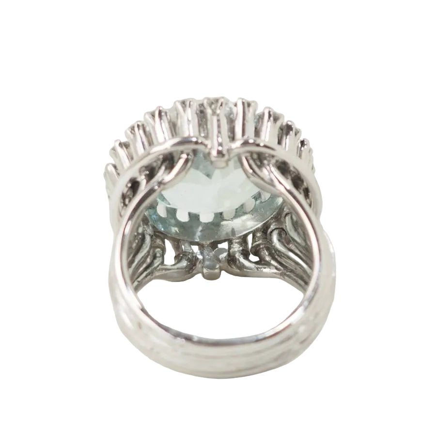 Bague importante en or blanc, platine, aigue marine et diamants - Castafiore