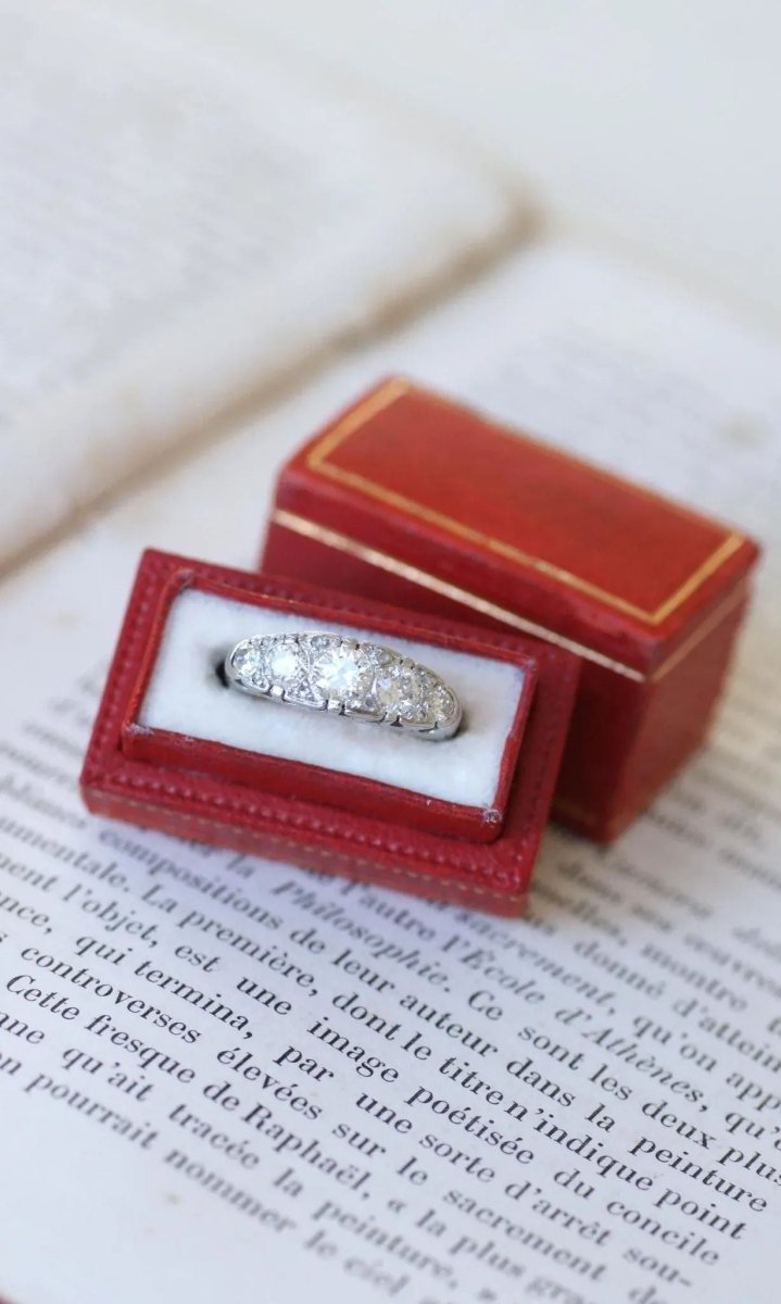 Bague Jarretière Art Deco Diamants 1,05 Cts - Castafiore