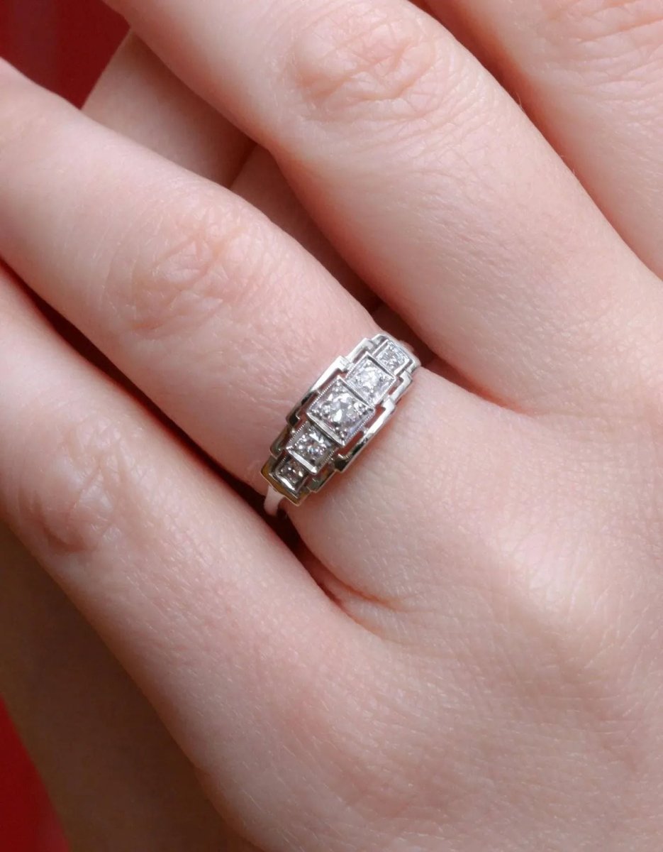 Bague jarretière Art Deco or platine diamants 0,3 ct - Castafiore