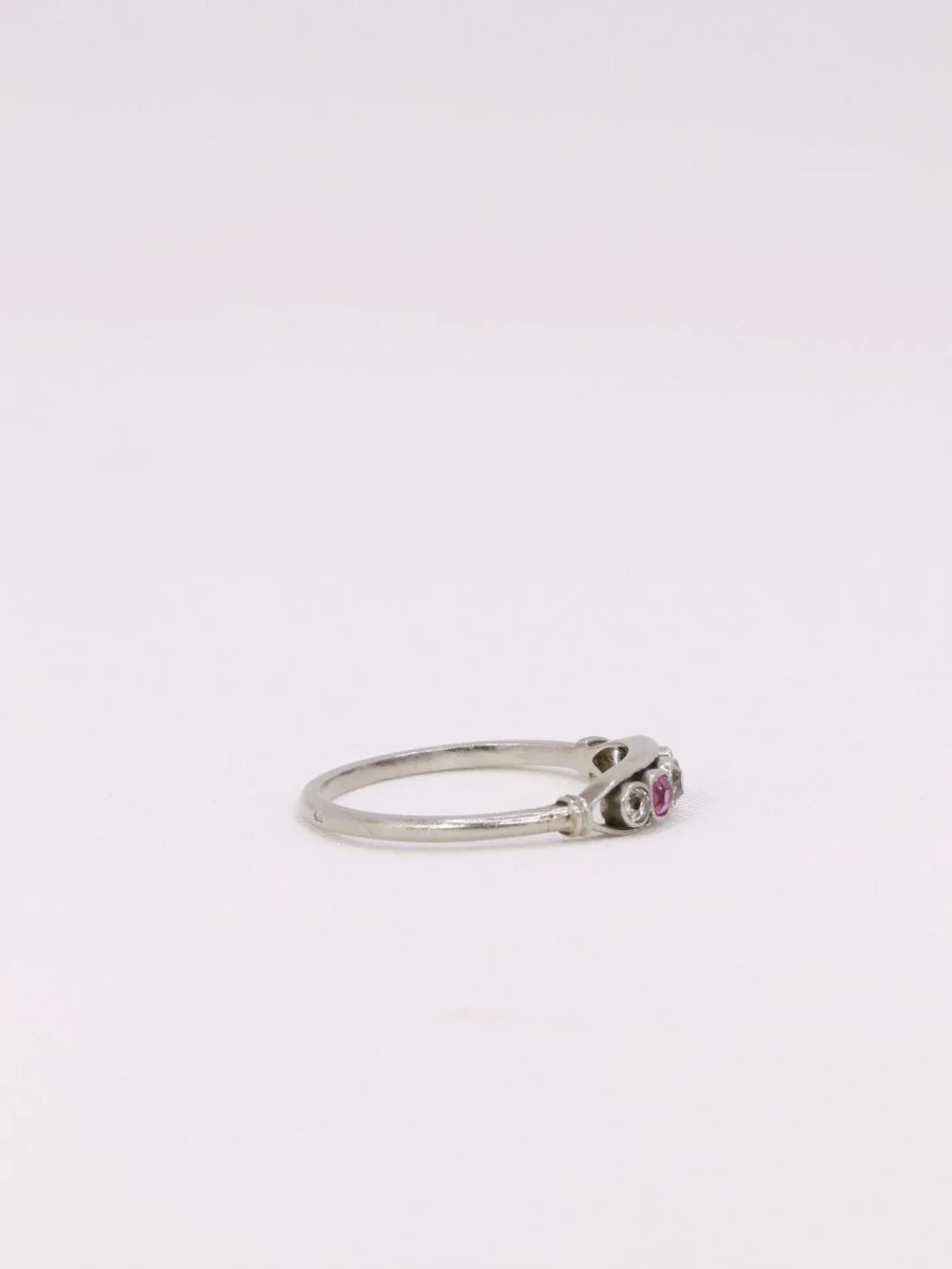 Bague jarretière Belle Epoque diamants rubis - Castafiore