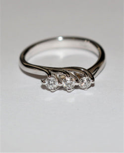 Bague Jarretière En Or Blanc - Castafiore