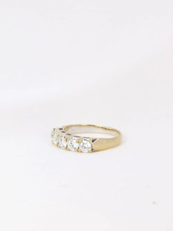 Bague jarretière en or blanc et diamants 0,75 ct - Castafiore